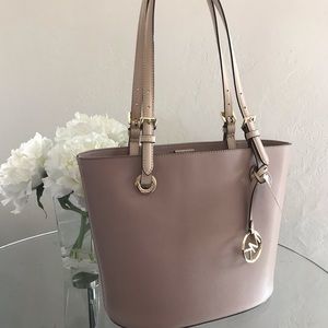 Michael Kors Jet Set Fawn Leather Tote Bag Purse